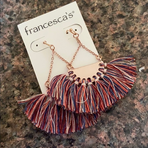 NEW WITH TAGS Francesca’s Tassel Earrings - Picture 2 of 3